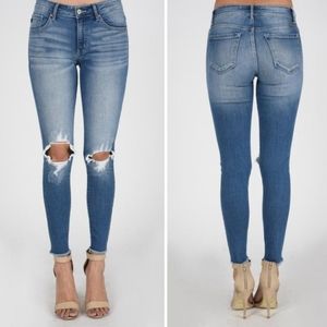 KANCAN DISTRESSED SKINNY JEANS SIZE 24